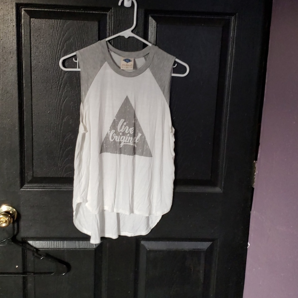 Live Original Graphic Top